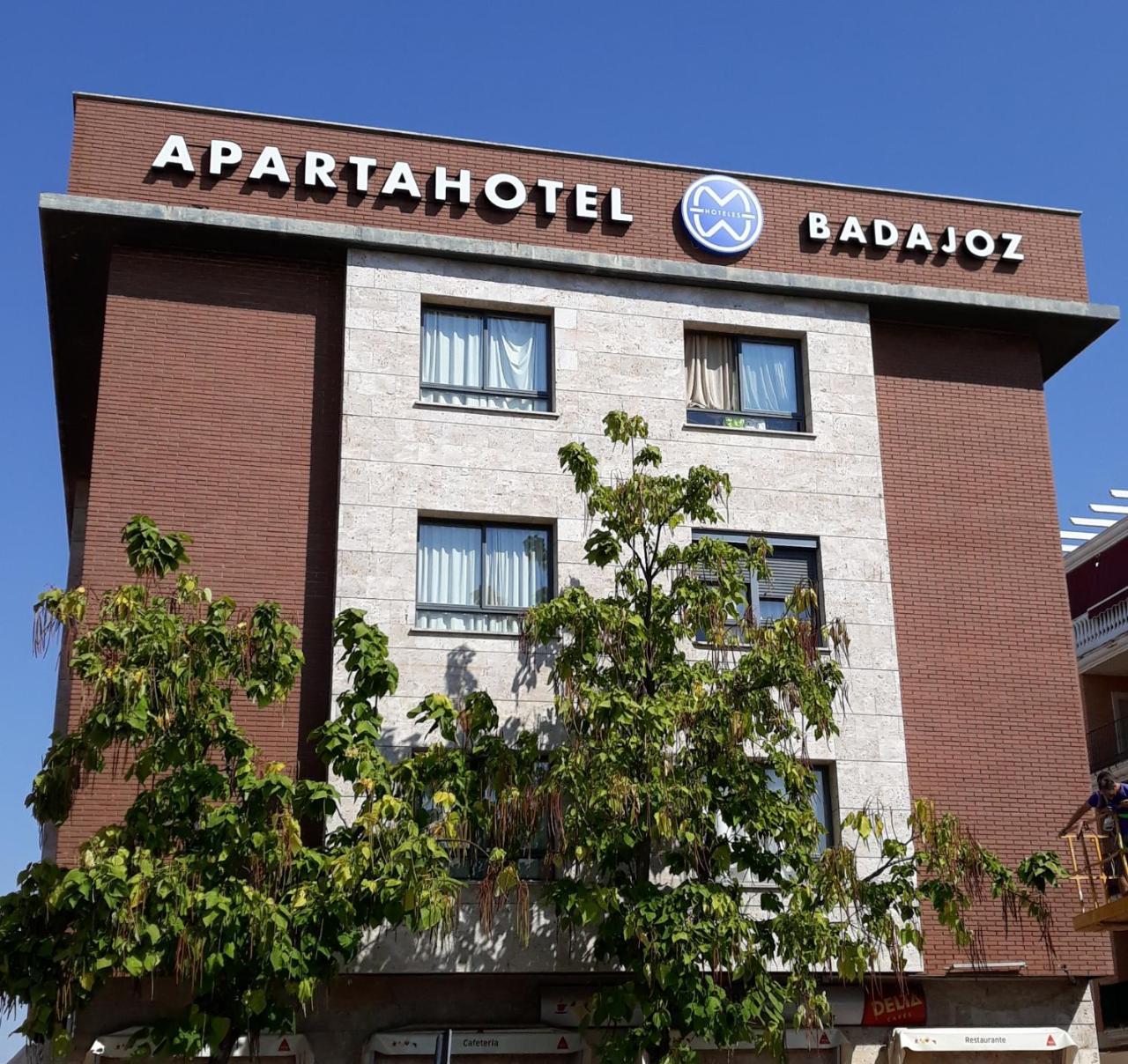 Aparthotel Mm Badajoz Extérieur photo